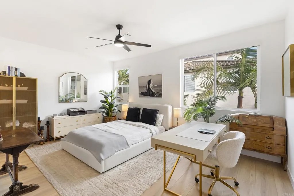 6417 Terraza Portico