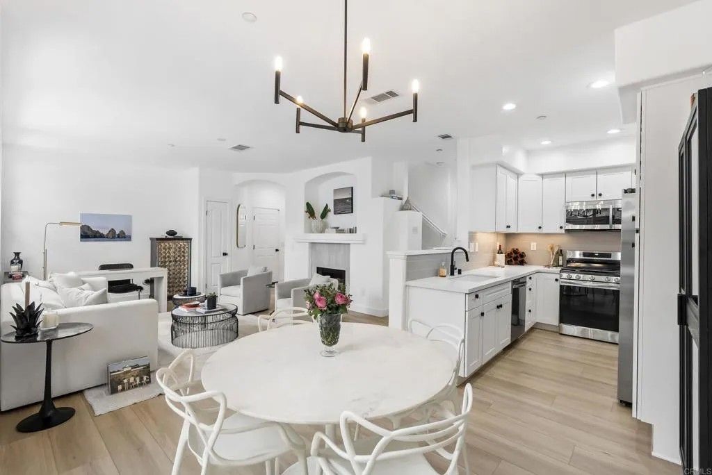 Photo of 6417 Terraza Portico, Carlsbad, CA 92009 (MLS # NDP2511011)