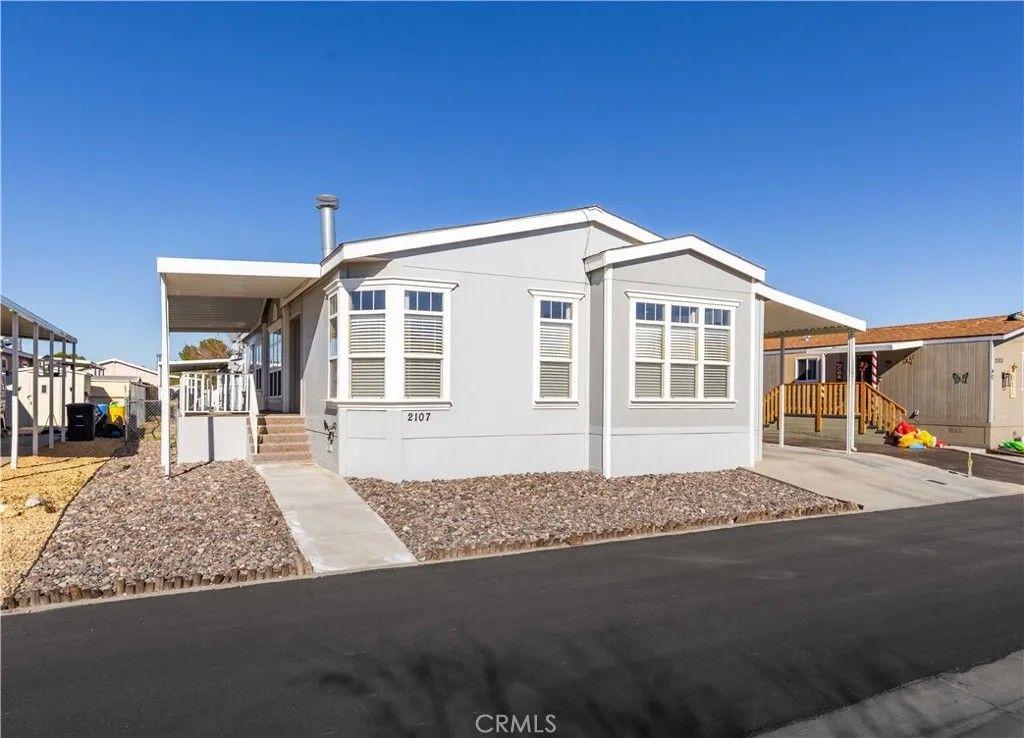 Photo of 2107 Colleen, Rosamond, CA 93560 (MLS # SR25276438)