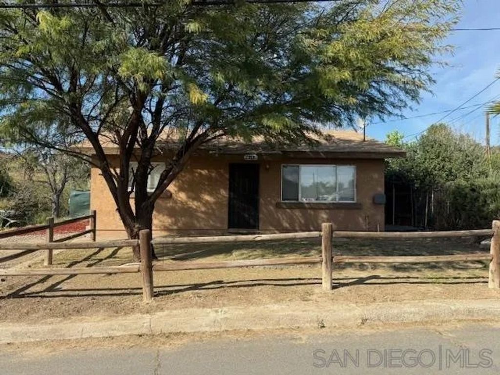 Photo of 23930 Elsinore Lane, Menifee, CA 92587 (MLS # 260004946)