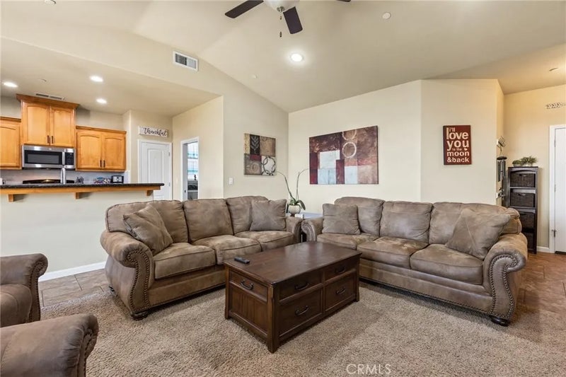 2865 Longwood
