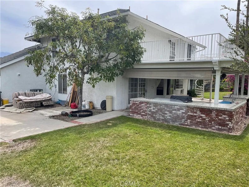 21342 Hillside Court