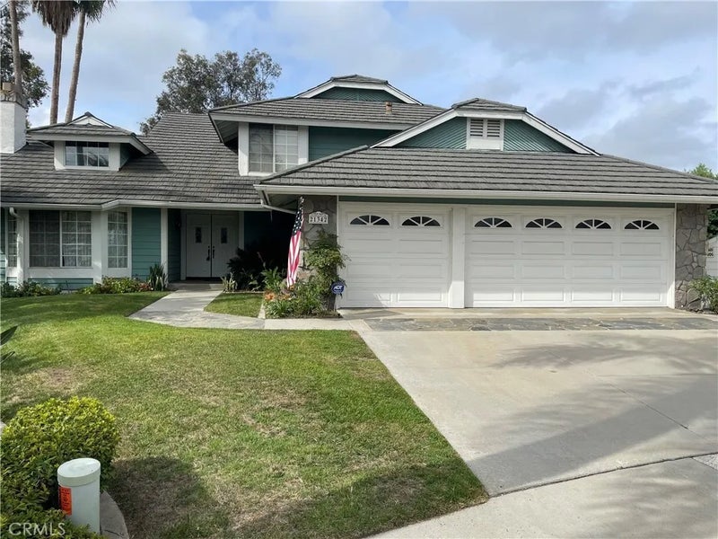 21342 Hillside Court
