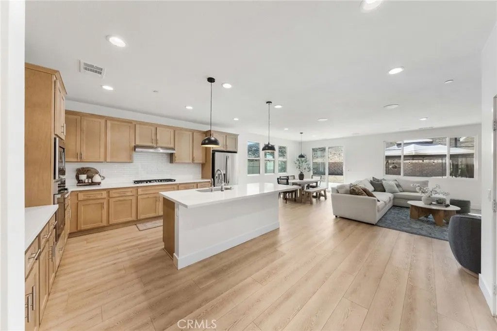 24937 Ganymede Way