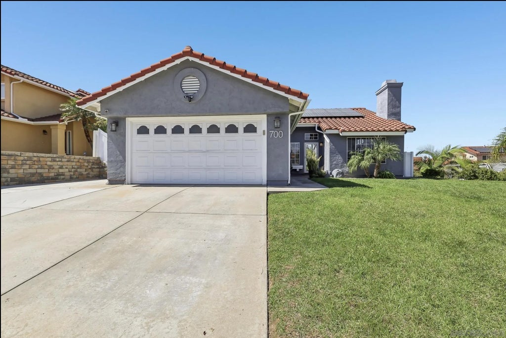 Photo of 700 Baylor Ave, Bonita, CA 91902 (MLS # 260023886)