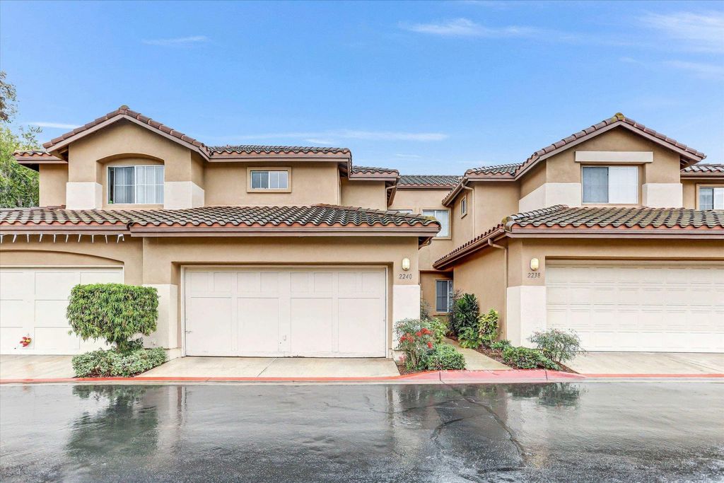 Photo of 2240 Lago Ventana, Chula Vista, CA 91914 (MLS # 250046171)