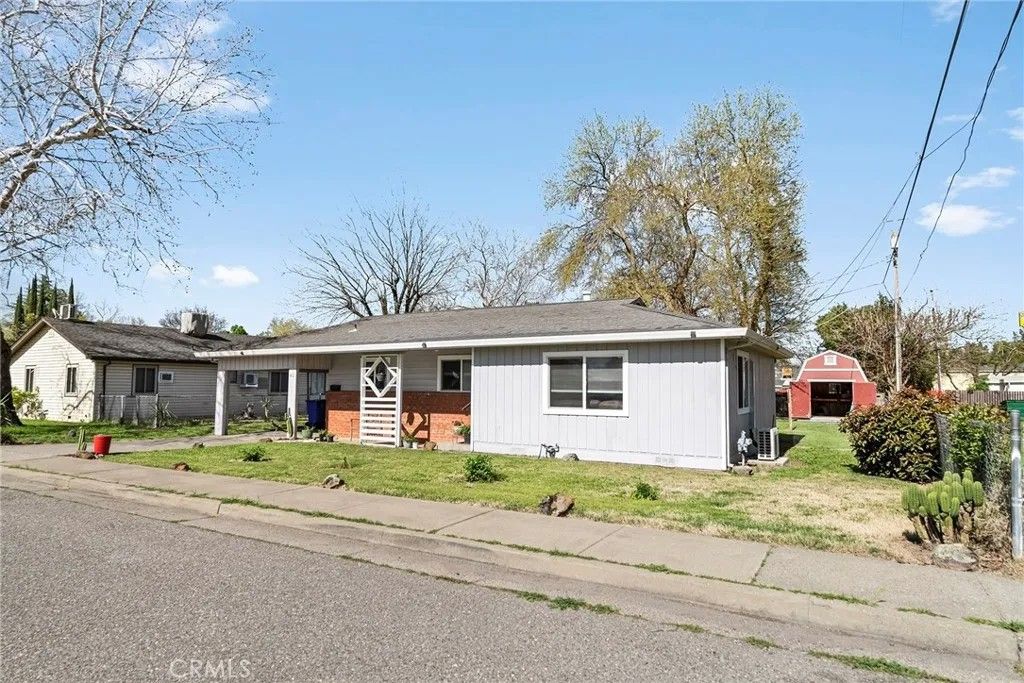 Photo of 40 Sandy Way, Red Bluff, CA 96080 (MLS # SN26030751)