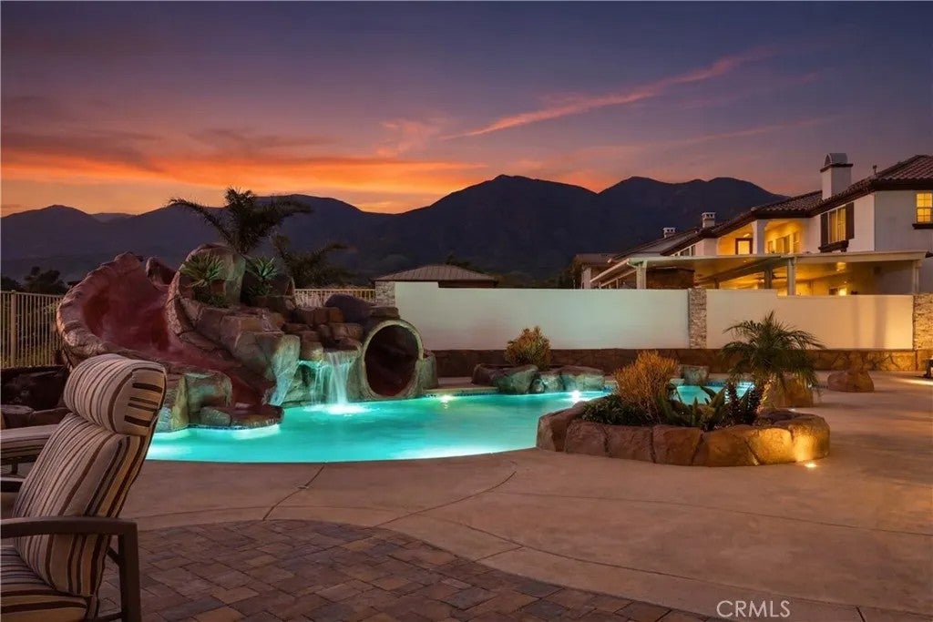 5156 Branding Iron Place
