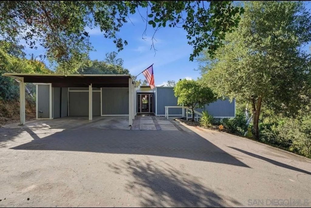 Photo of 11819 Johnson Lake Road, Lakeside, CA 92040 (MLS # 260008330)