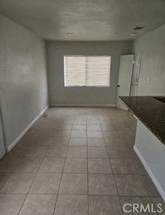 1443 E 92nd