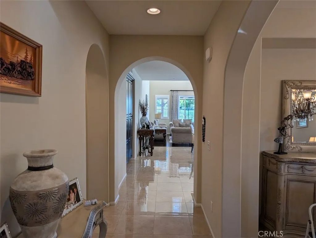 Photo of 24824 Carbon Ln, Valencia, CA 91354 (MLS # SR25271905)