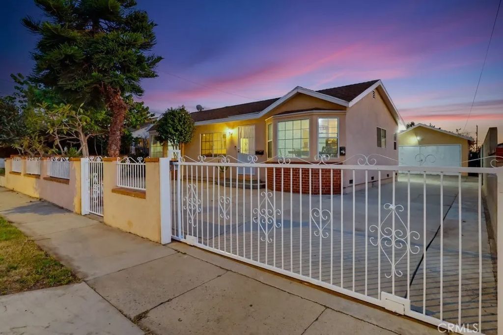 Photo of 4322 W 105th Street, Inglewood, CA 90304 (MLS # SB25278373)