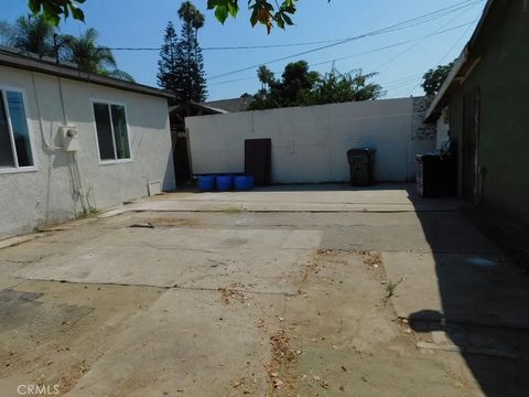 Tiny photo for 902 E 6th Street, Pomona, CA 91766 (MLS # IV25235098)