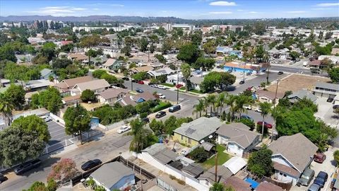 Tiny photo for 902 E 6th Street, Pomona, CA 91766 (MLS # IV25235098)