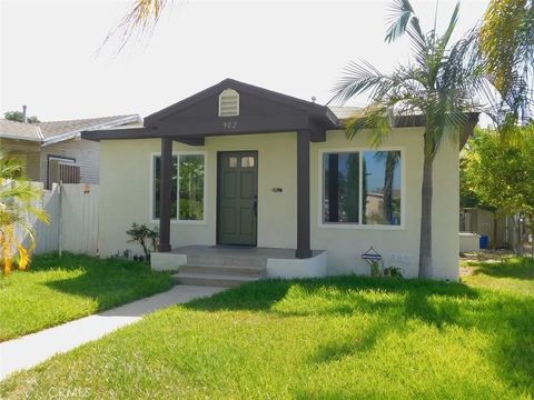 Tiny photo for 902 E 6th Street, Pomona, CA 91766 (MLS # IV25235098)