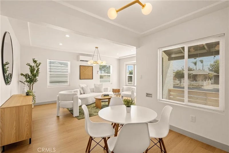 645 E 94th