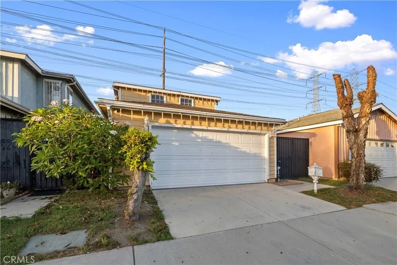 213 Orleans Way