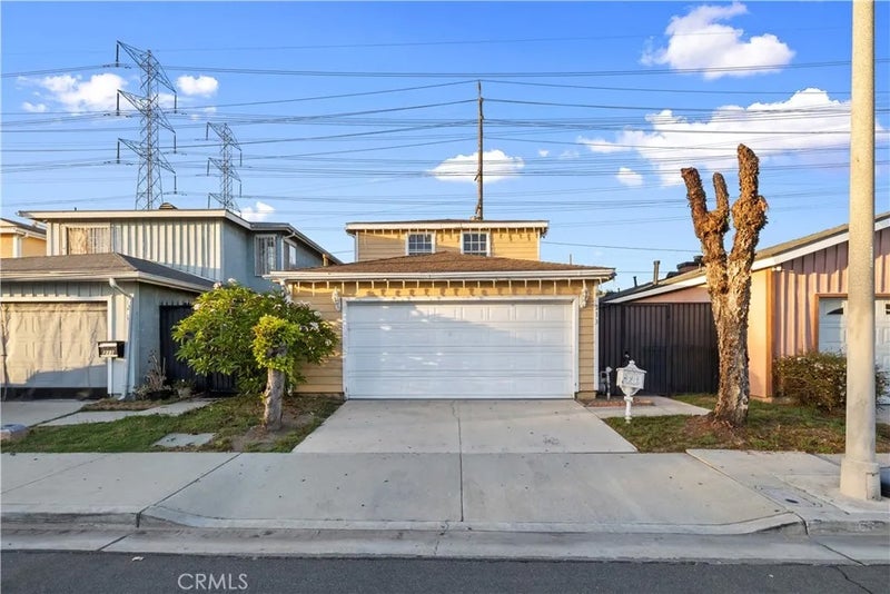 213 Orleans Way