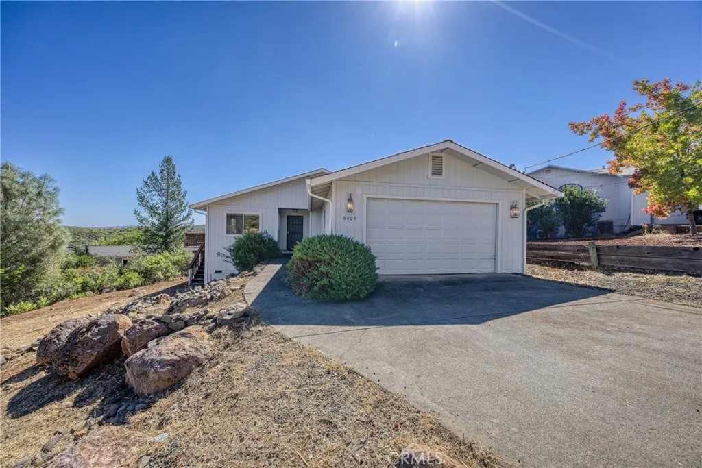 5404 Monterey Place