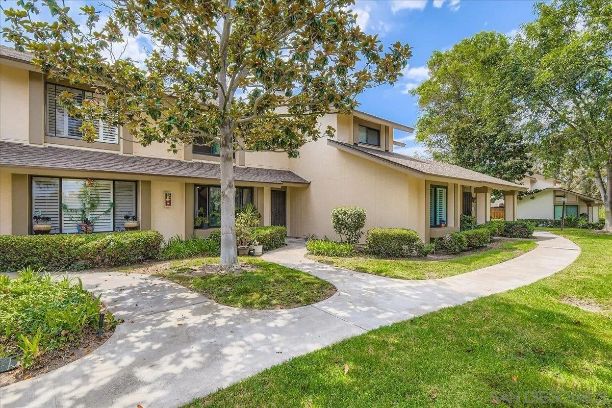 5364 Caminito Velasquez