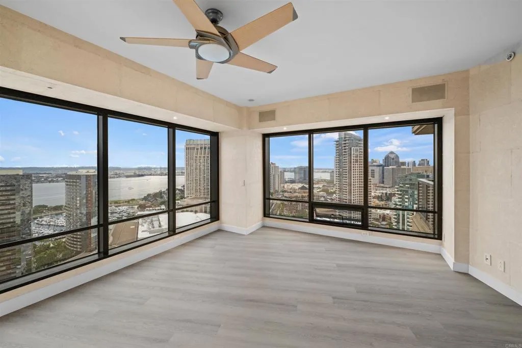 100 Harbor Drive 3004