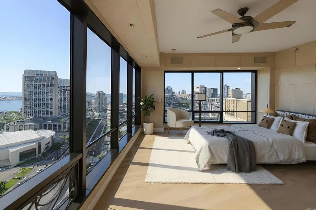 100 Harbor Drive 3004