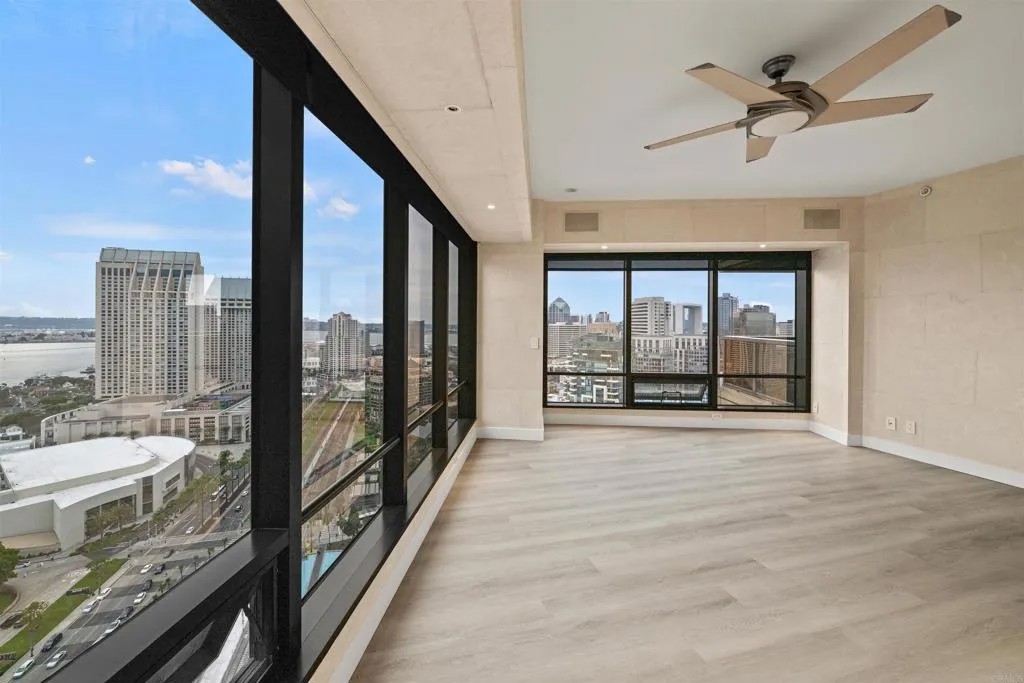 100 Harbor Drive 3004