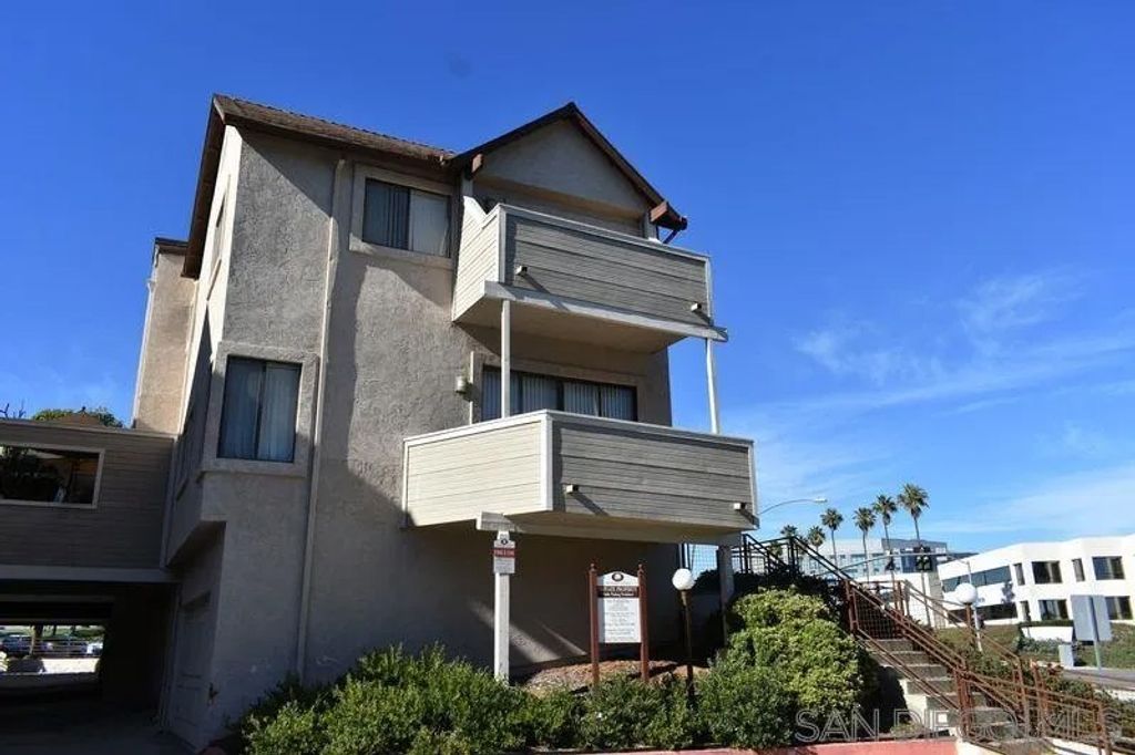 Photo of 9290 Towne Centre Dr #87, San Diego, CA 92121 (MLS # 260004943)