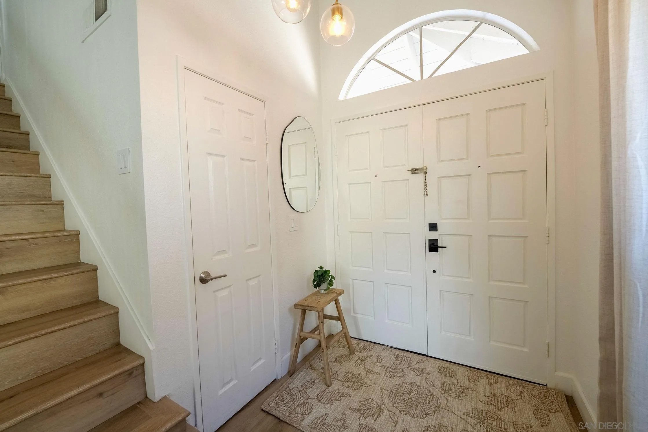 11736 Avenida Anacapa
