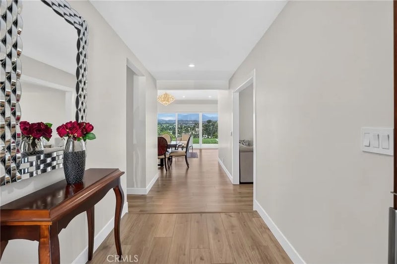 27182 Calle Del Cid