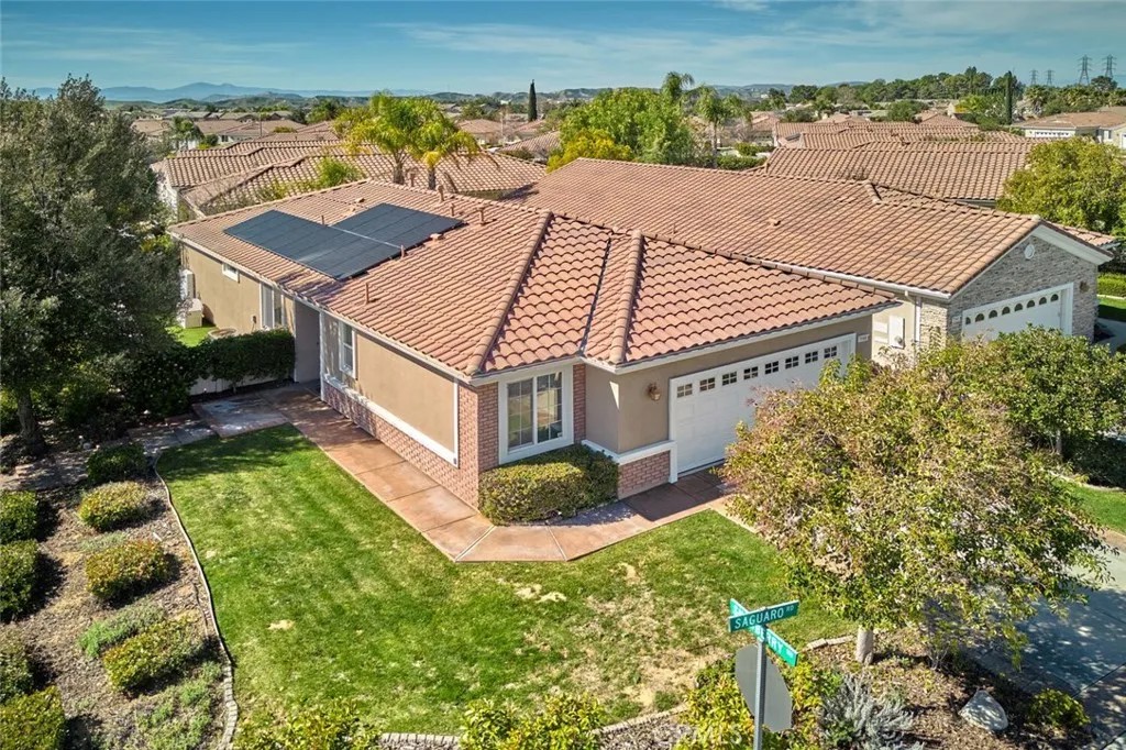 1143 Saguaro Road