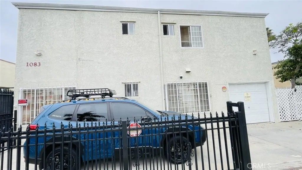 Photo of 1083 Gaviota Avenue, Long Beach, CA 90813 (MLS # PW25279650)