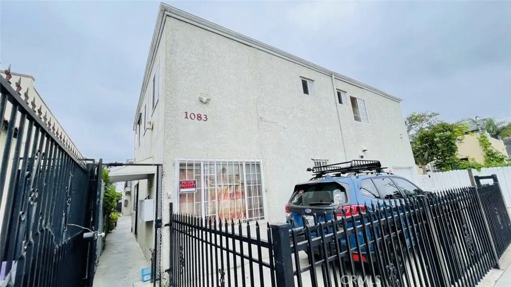 Photo of 1083 Gaviota Avenue, Long Beach, CA 90813 (MLS # PW25279650)