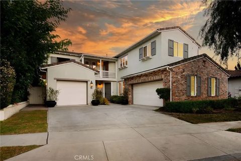 18 Calle De La Luna San Clemente CA 92673