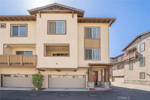 Photo of 709 S Azusa Avenue #B, Azusa, CA 91702 (MLS # CV26211830)
