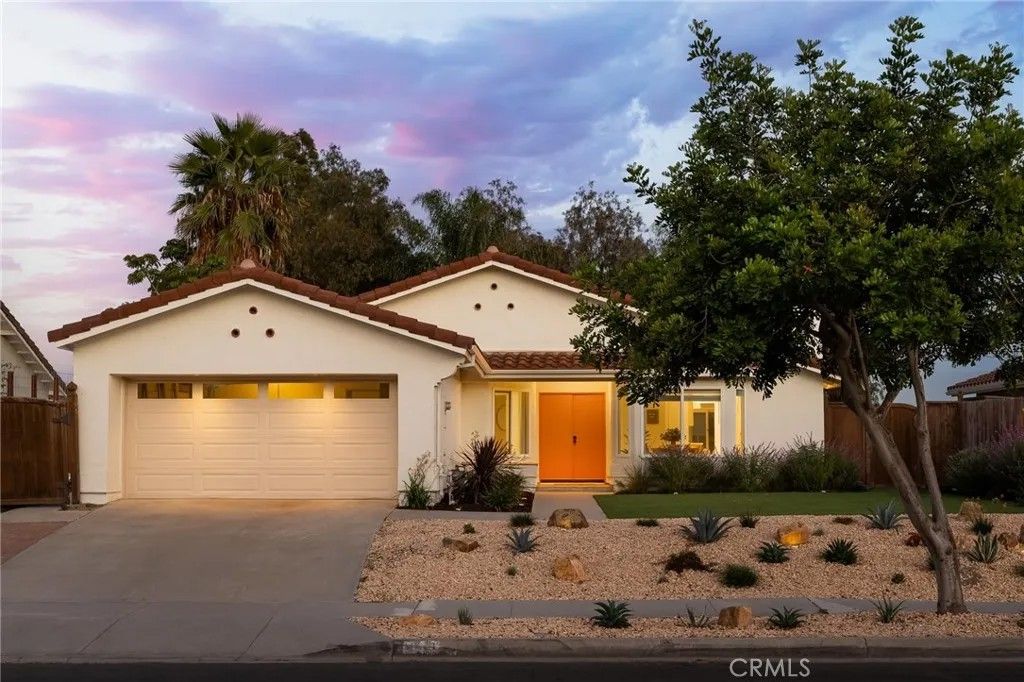 Photo of 1659 W Knapp, Vista, CA 92083 (MLS # LG26004396)