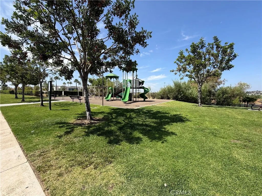 21426 Blossom Hill