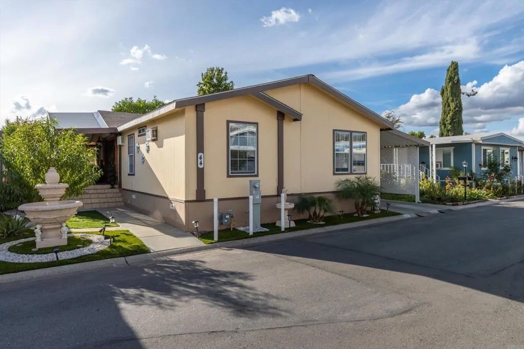 Photo of 2550 E Valley Pkwy #44, Escondido, CA 92027 (MLS # NDP2510954)
