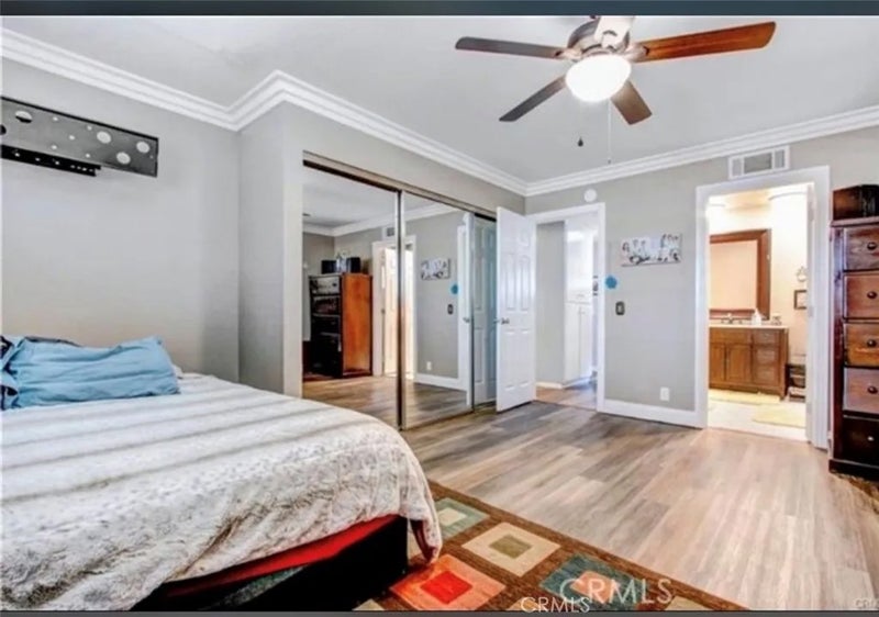 1621 W Montrose