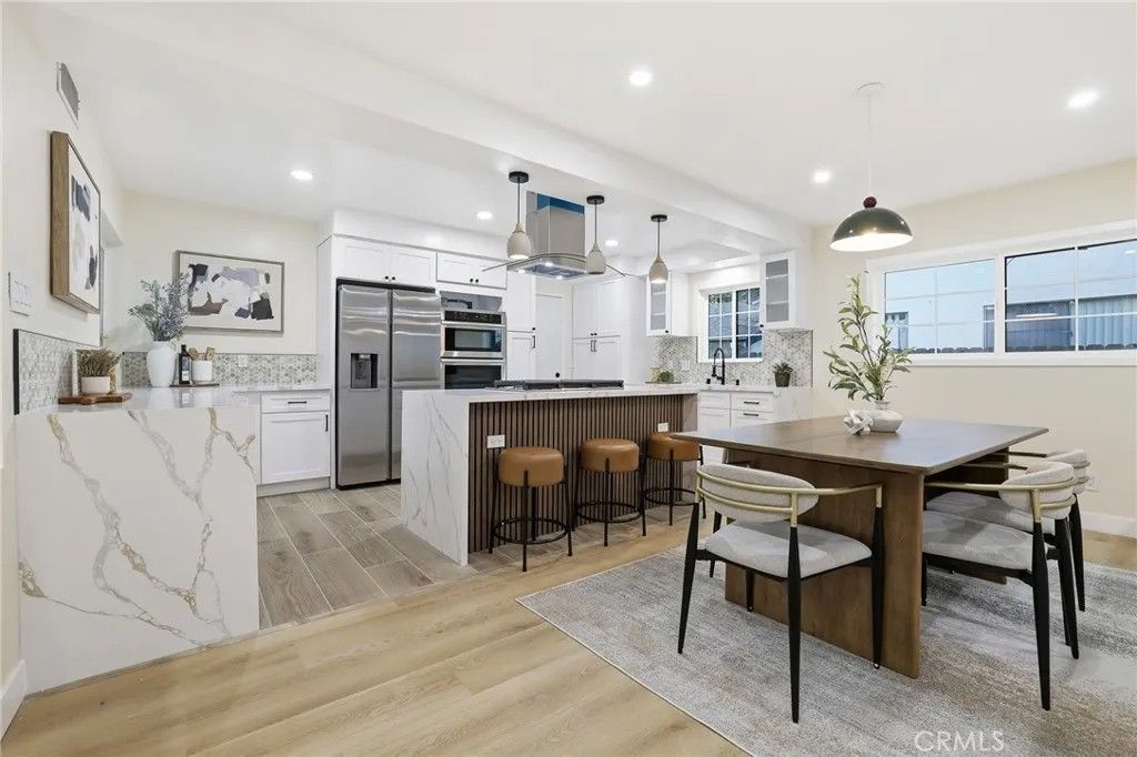 Photo of 16025 Calahan St, North Hills, CA 91343 (MLS # SR26027613)