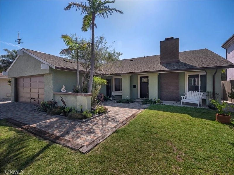 21241 Lochlea Lane