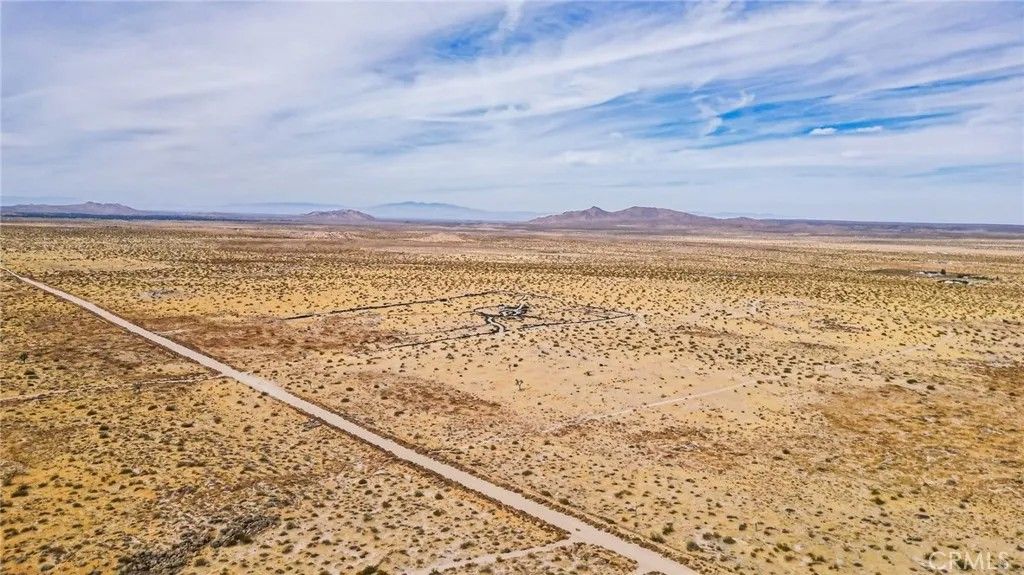 Photo of 227 P, Black Butte, CA 93591 (MLS # OC25280893)