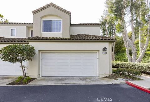 Photo of 33 Cloudcrest, Aliso Viejo, CA 92656 (MLS # OC26107903)