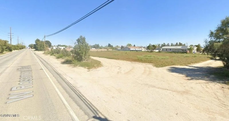 5696 Rosamond West