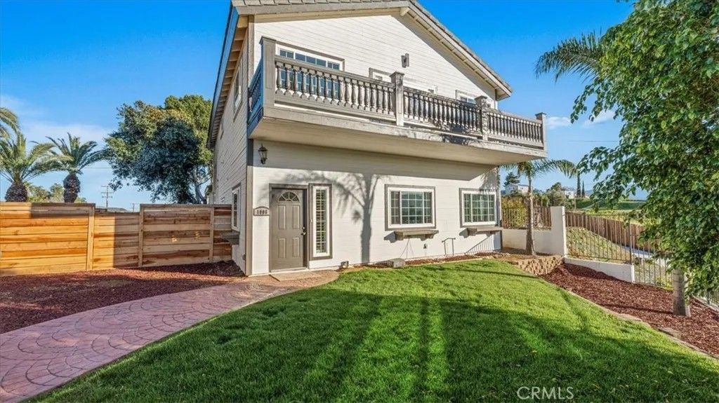 Photo of 1006 W Pottery St, Lake Elsinore, CA 92530 (MLS # IG26041359)