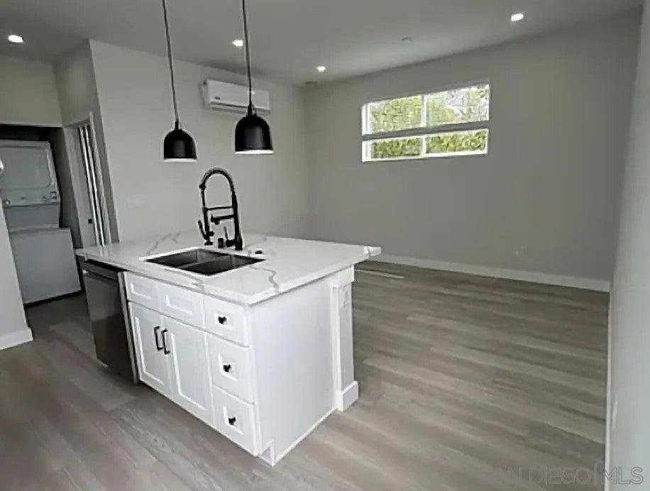 3328 B St 3330