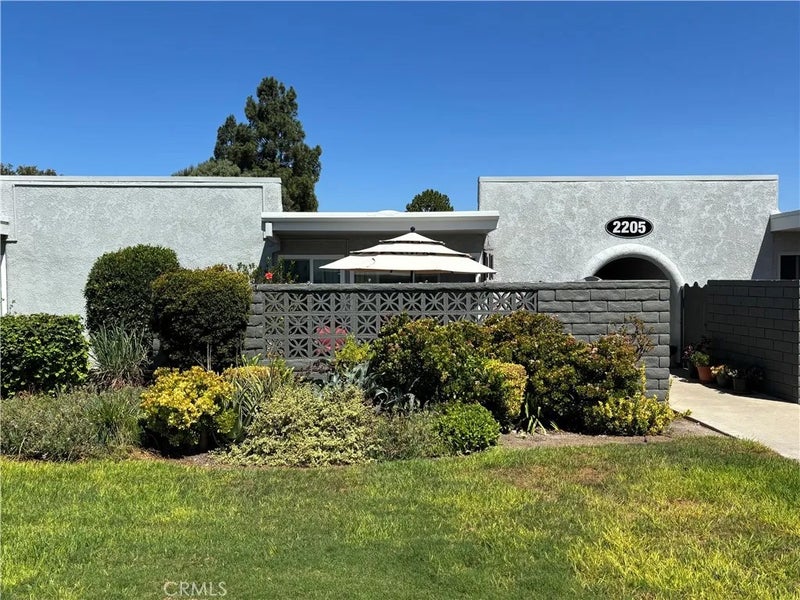 2205 Via Mariposa East G