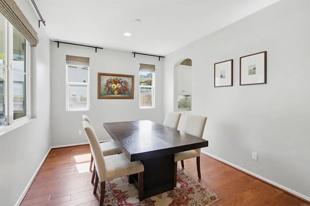 3954 Lake Shore Street