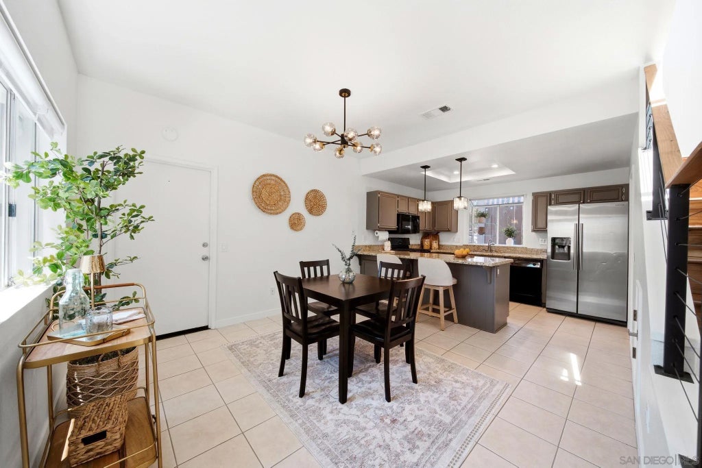 Photo of 1382 Palomar PL, Vista, CA 92084 (MLS # 260016816)