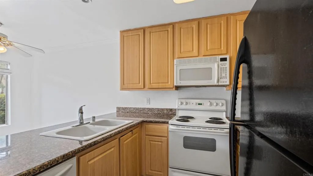 589 N Johnson Avenue 103